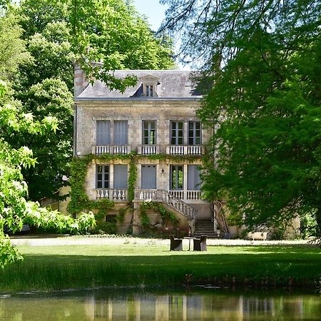 مبيت وإفطار Benon Manoir De Plaisance المظهر الخارجي الصورة