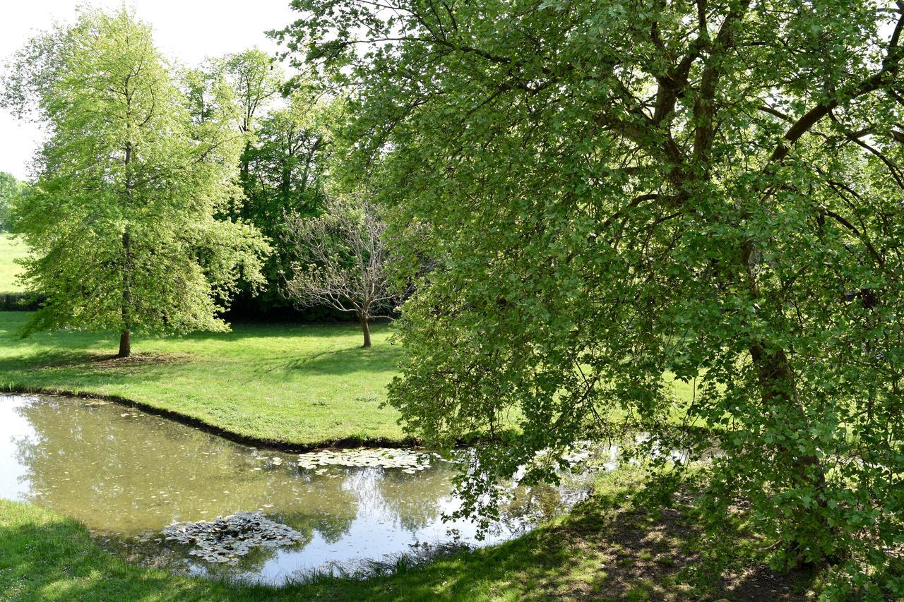 مبيت وإفطار Benon Manoir De Plaisance المظهر الخارجي الصورة