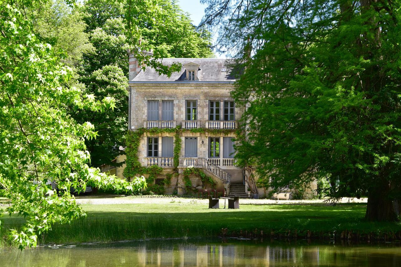 مبيت وإفطار Benon Manoir De Plaisance المظهر الخارجي الصورة