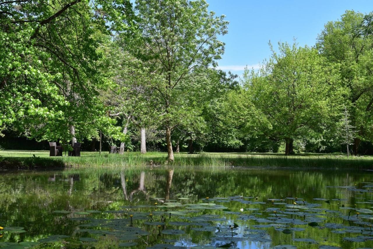 مبيت وإفطار Benon Manoir De Plaisance المظهر الخارجي الصورة